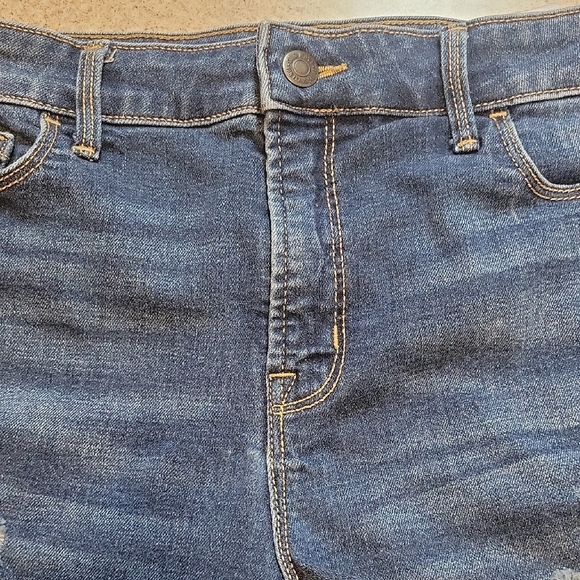 Old Navy Blue Distressed High Rise Jean Shorts Size 10 - Picture 9 of 10